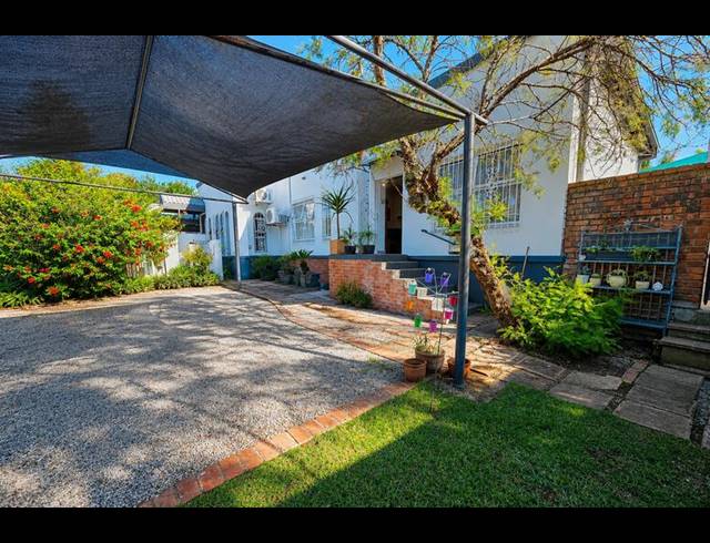 2 BEDROOM PROPERTY TO RENT IN CONSTANTIA PARK
